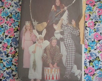 vintage 1970s Butterick sewing pattern 3372 woman's halloween costumes witch clown bunny princess cheetah  sizes S-M-L