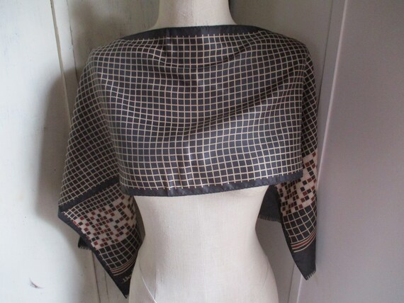 Vintage 1970s Paoli fringed acetate scarf geometr… - image 4
