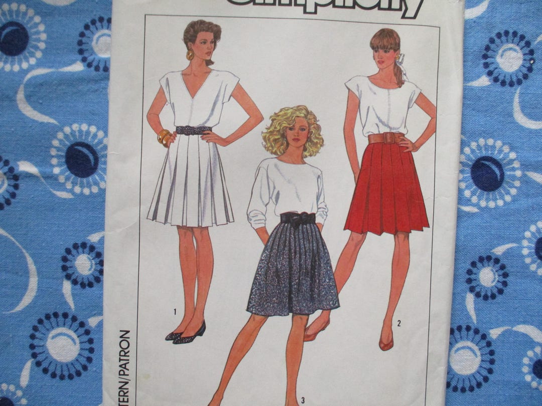 Pattern 8439 Vintage 1980s Simplicity Sewing Pattern 8439 Misses Pleated Skirts Size ...