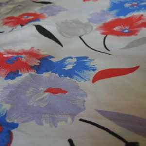 Vintage 1980s abstract floral fabric cotton polyester blend 46 inches wide BTY image 3