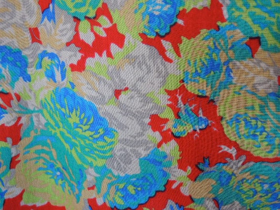 Vintage Glentex  acrylic scarf floral red blue ne… - image 5