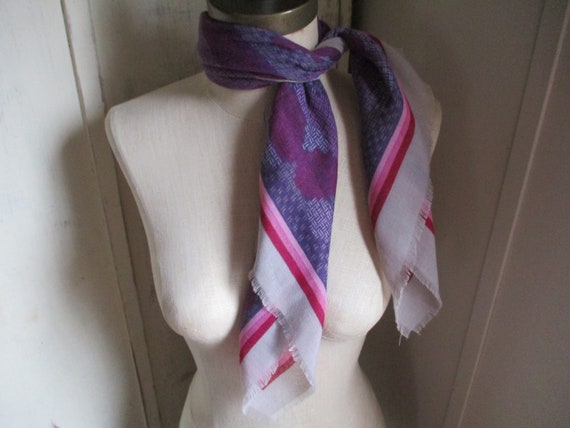 Vintage 1980s scarf acrylic like polyester shades… - image 3