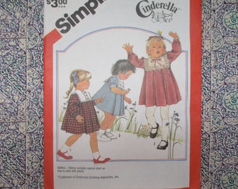 Girls Dress with Transfer Applique Simplicity Sewing Pattern 6183 from 1973 Breast 22