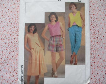 Patrón de costura Simplicity vintage de los años 80, modelo 6854, para mujer. Fácil de coser: blusa, falda, pantalones capri y shorts. Tallas 6-8-10.