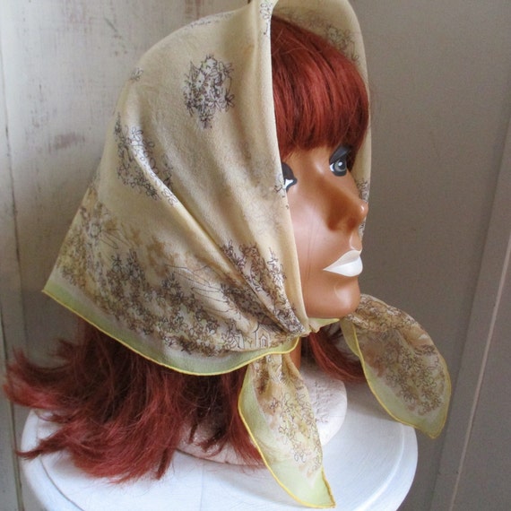 Vintage Vera sheer scarf silk and vinal pale yell… - image 4