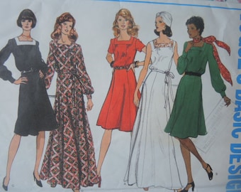 Vintage 1970s Vogue Sewing Pattern 1113 Misses Dress Size 14