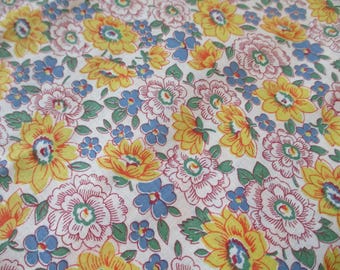 Vintage 1940s cotton fabric yellow floral flowers 36 inches wide BTY
