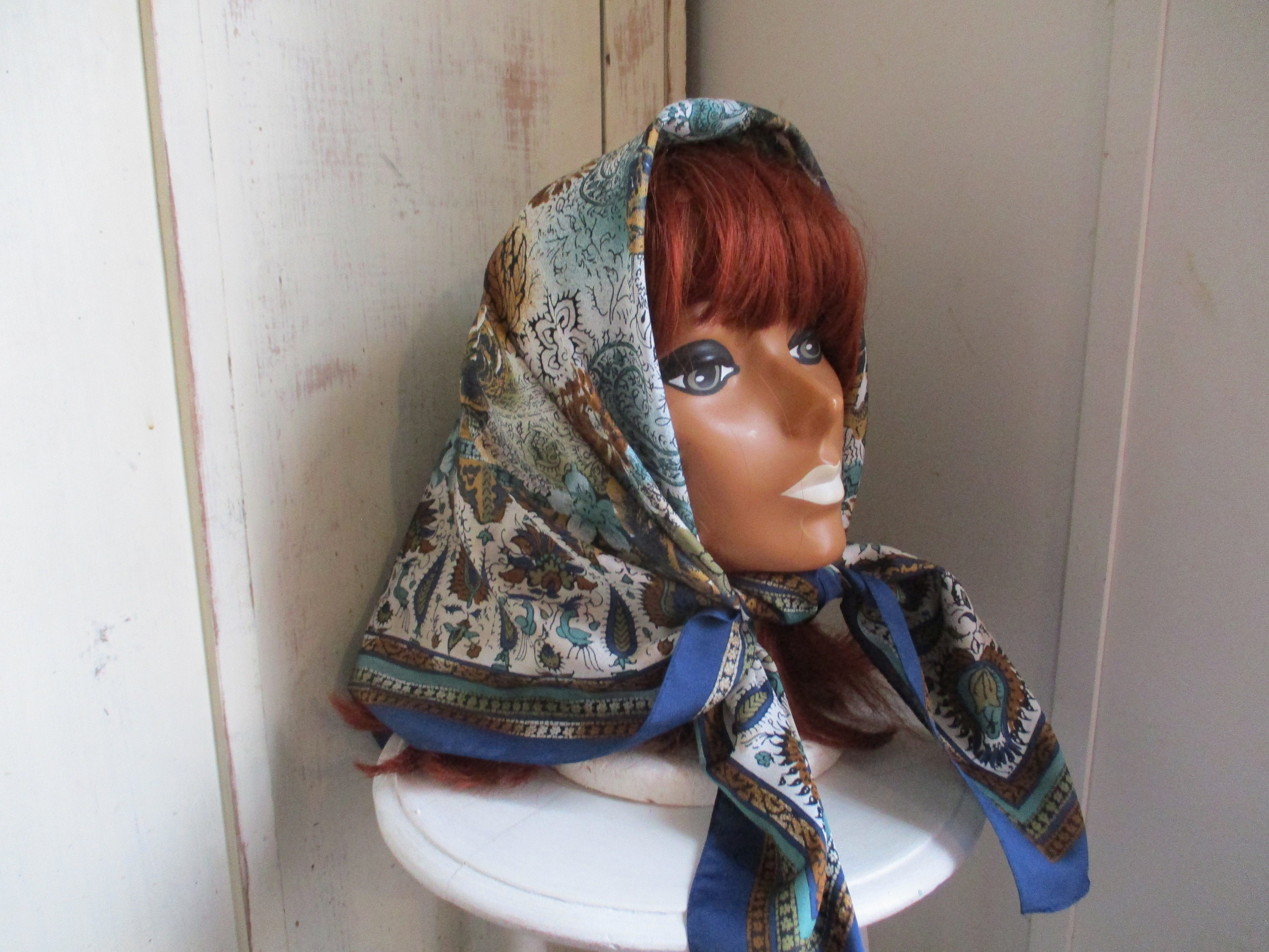 Vintage 1980s Designer Polyester Scarf Cinzia Fiori for Tie