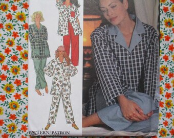 Simplicity Pattern 4089 2010s Kwik Sew Sewing Pattern 4089 Misses Nightgown and Two Piece ...