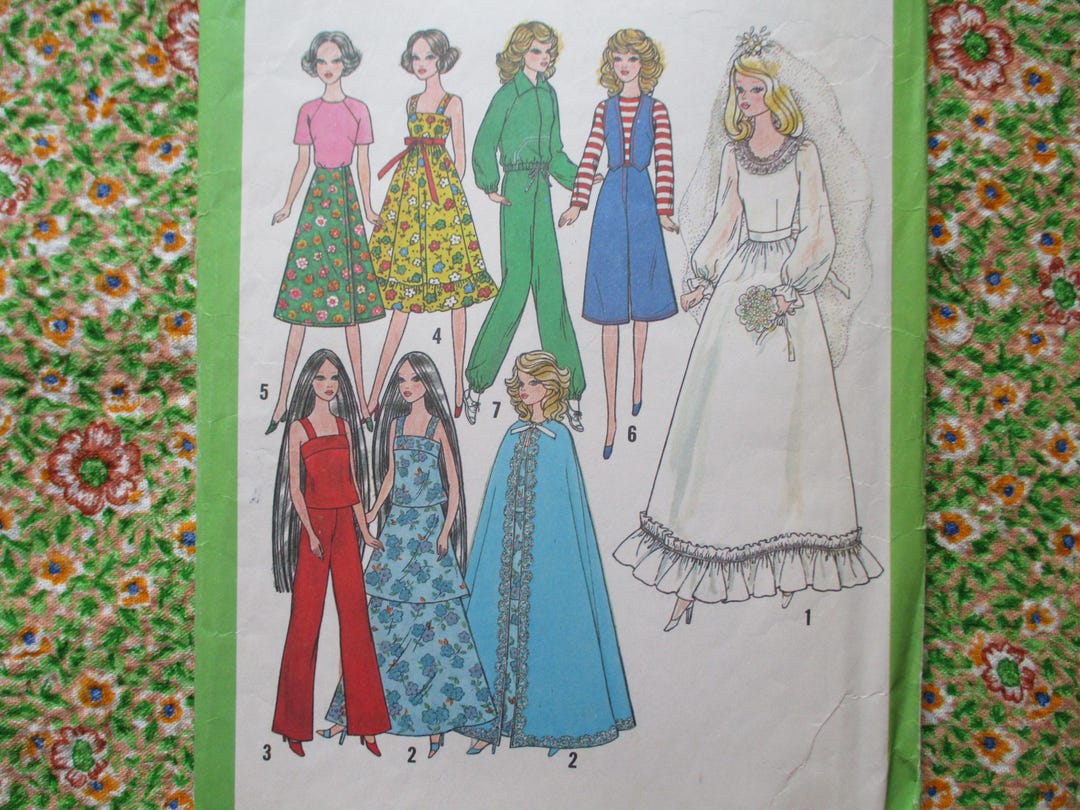 Vintage 1970s Simplicity Sewing Pattern 8281 Barbie Doll Clothes ...