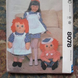 vintage 1970s McCalls sewing pattern 8078 Raggedy Ann and Andy 36 inch dolls with clothes UNCUT