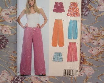 2000s New Look sewing pattern 6710 misses skirt in two lengths sweat pants shorts and wide leg pants size 10-22 UNCUT