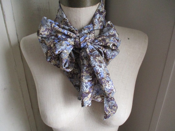 Vintage 1980s polyester scarf jacquard weave smal… - image 4