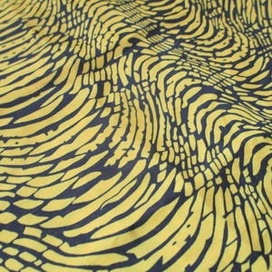 vintage jaren 80 voeringstof geen stretch zwart en geel abstract 45 inch breed