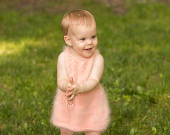 Baby Kleid, Angora Kleid mit Spitze Lätzchen