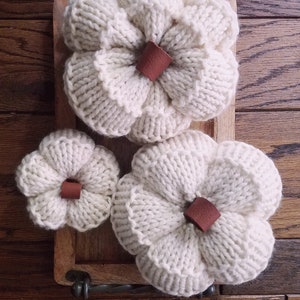 INSTANT DOWNLOAD KNiTTiNG PaTTERN DIY Knit Pumpkin Pattern in Three Sizes image 4