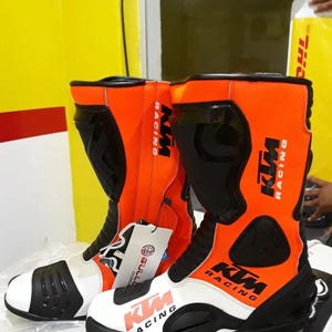 KTM Racing Motorcykelstövlar Orange, Svarta, Vita Läderskor Och Certifierade Skydd