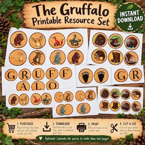 Op de afbeelding: Een printbare bronnenset met de Gruffalo-personages en letters op ronde achtergronden met houtnerf. De set bevat illustraties van de Gruffalo, muis, uil, vos en slang, samen met pootafdrukken en letters die Gruffalo spellen.