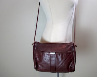 Vintage 80 Burgundy Leather Crossbody Purse Maroon Zip Top Shoulder Bag Small Handbag Red Wine Cross Body 9 x 3 x 7