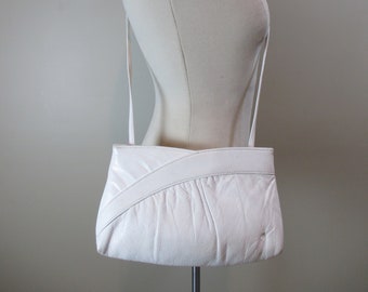 Vintage Convertible Clutch Purse WhiteLeather Crossbody 1980s Handbag Leather Shoulder Bag Snap Jaw Opening Clutch