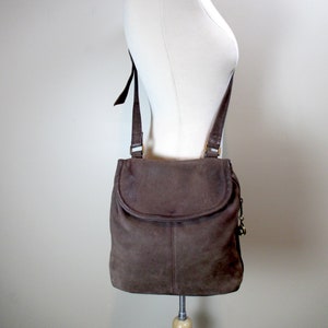 Vintage Brown Nubuck Crossbody 1990s Fold Over Flap Purse Toni Brand Handbag w Adjustable Shoulder Strap Distressed Leather Bag Whitney Tote