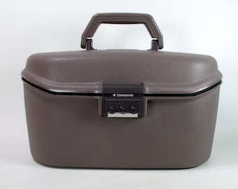Vintage Vanity Case Train Case Hand Luggage With Matching Toilet Bag by Constellation International C1960 70s Etsy