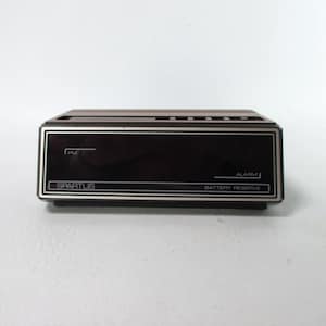 SPARTUS Electric Digital Alarm Clock Vintage Electronics Red LED Portable Working Clock Small 1980s Alarm Clock Model 1123 Made in Hong Kong