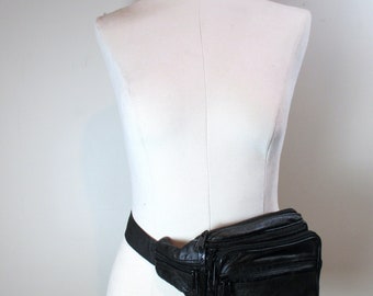 Vintage 80s Black Leather Fanny Pack Crossbody Bag Leather Money Pouch Belly Bag Vintage Pouch Purse Waist Wallet Leather Shoulder Bag