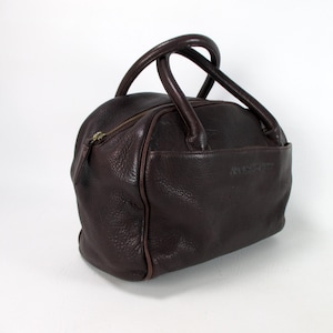 Bolso de mano vintage de piel granulada marrón, bolso con doble asa en la parte superior, bolso de hombro convertible tipo bandolera de Jones of New York, bolso de los años 90