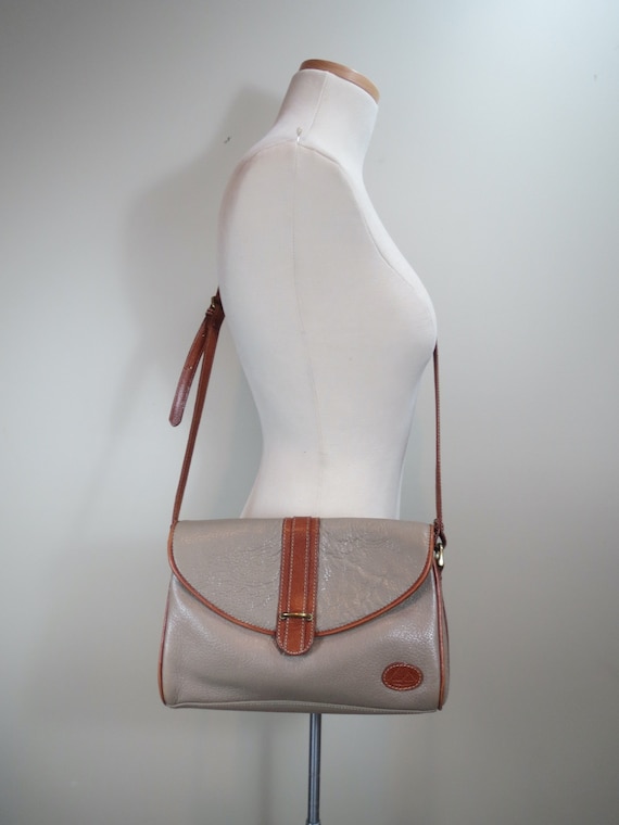 Liz Claiborne Pebbled Leather Crossbody Vintage Handbag Taupe 