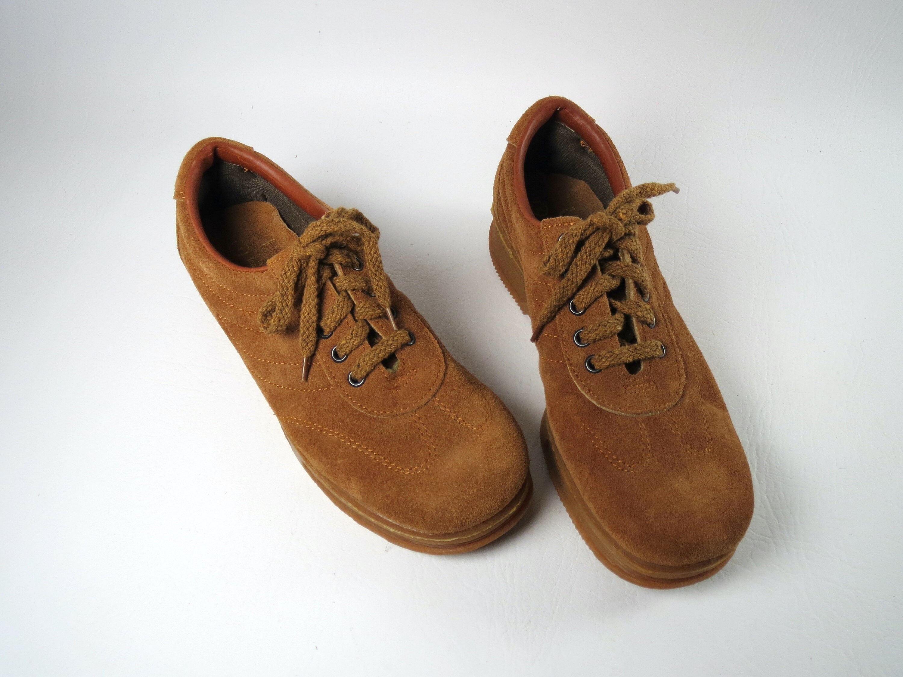 NEW Vintage 1970s Rubber Lug Sole Platform Shoes Suede Lace-Up - Etsy  Nederland