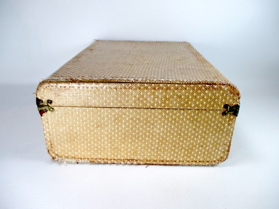 1940s Antique Suitcase with Leather Handle Beige … - image 2