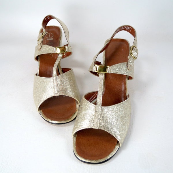 NEW Vintage Deadstock Gold Shimmer T-Strap Sandals Mod Hollywood Glam Sling Back Open Toe Ankle Strap Block Heel Footwear Women's Shoes 9 AA