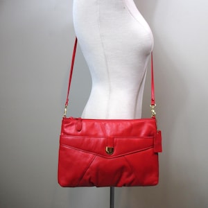 Red Leather Crossbody Purse Vintage Convertible Clutch Bag 1980s Handbag Genuine Leather Shoulder Bag Zip Top Red Purse Crossbody Bag