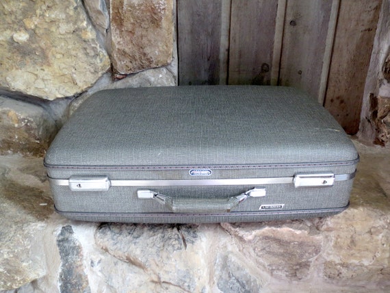 Vintage Gray Tweed Fabric Hat Box Storage Bin Train Case Travel