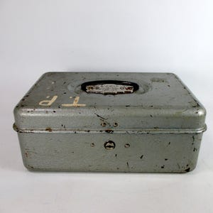 Utilco Union Steel Distressed Metal Box Vintage Utility Chest Industrial Storage Bin Hinged Top Handle Box Art Tools Security Document Cash