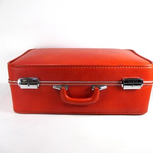 Retro Mod Orange Textured Vinyl Suitcase INVICTA Overnight Travel Bag Vintage 1970s Luggage Hard Sided Leatherette Weekender 20 x 7.5 x 12.5