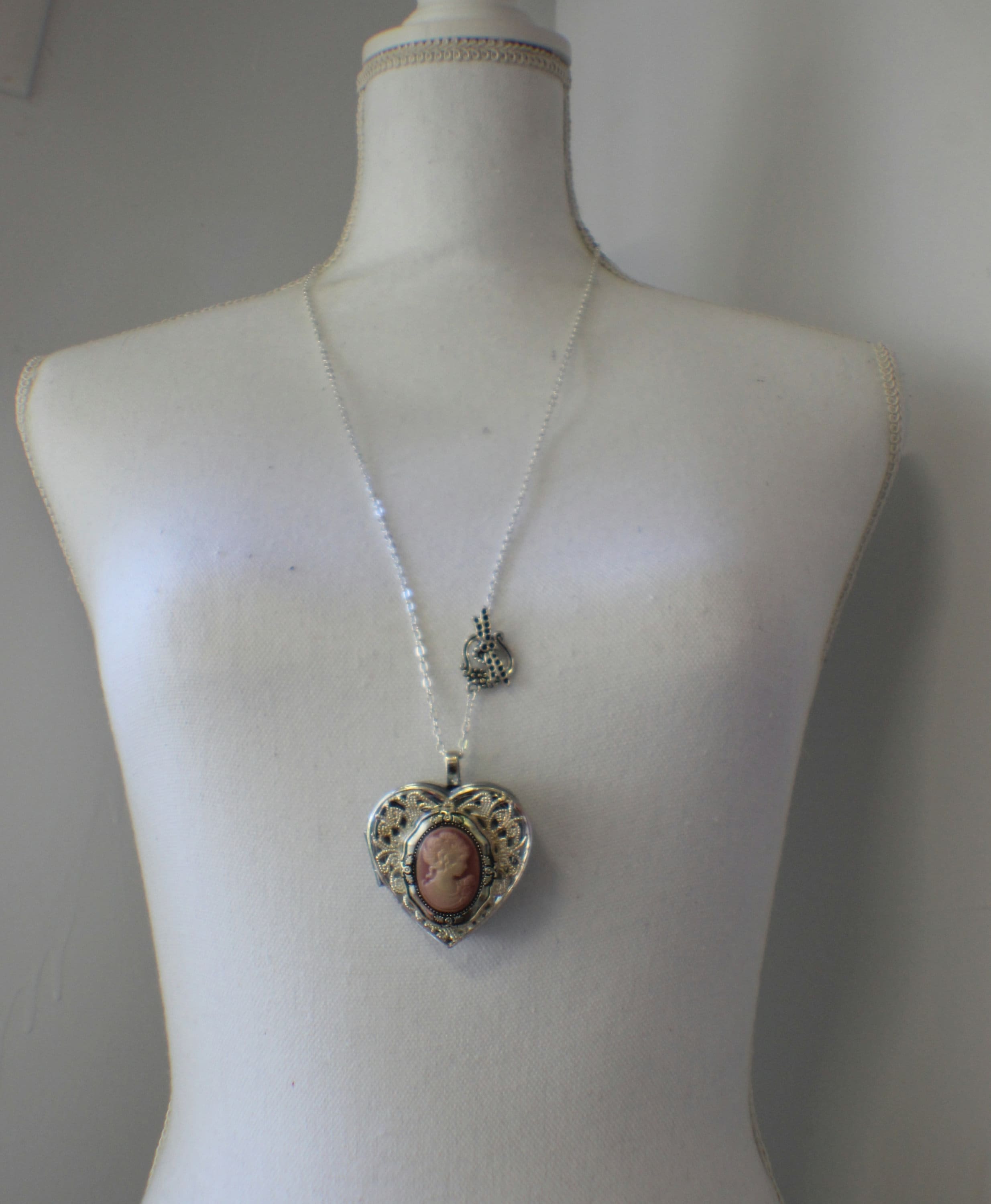 Cameo Music Box Locket Music Box Necklace Mini Music Box Etsy