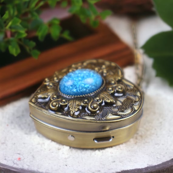 Buy Round Dragon's Breath Music Box Locket, Heart Music Box Pendant, Music  Box Jewelry, Musical Photo Locket, Music Box Necklace Online in India - Etsy