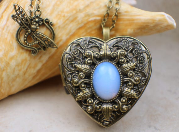 Sapphire Blue Opal Music Box Locket, Heart Music Box Pendant, Music Box  Jewelry, Musical Photo Locket, Music Box Necklace - Etsy | Music box  jewelry, Gold diamond heart necklace, Pendant