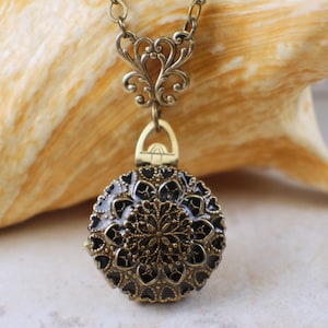 Four Photo Locket Necklace, Multi Picture Locket, Photo Locket, Multi Frame Locket, Victorian Style Locket Black, Small Photo Locket