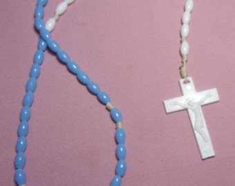 Vintage blue and white plastic bead rosary R7