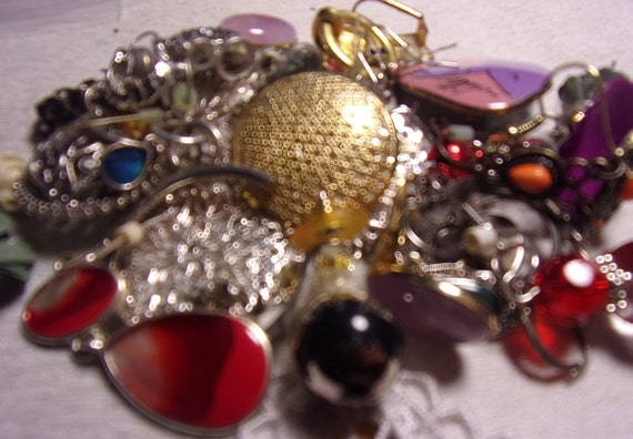 vintage destash earrings lot S5 - image 1