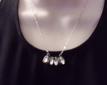 vintage 16" rhinestone pendant necklace RS7