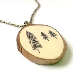 Scandi illustrato collana di legno dell'albero