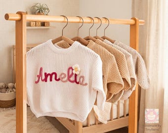 Pull brodé personnalisé avec le prénom de bébé, cadeau tricoté et crocheté personnalisé, pull pour nouveau-né, cadeau de naissance, tenue de rentrée scolaire