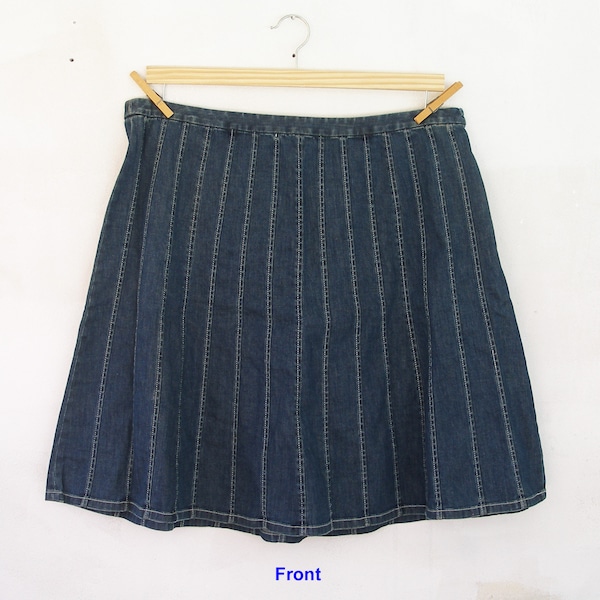 Talbots Denim Skirt - Womens Size 16 - Relaxed Denim Blue - Below the Knee - Flared Skirt - Zip Closure