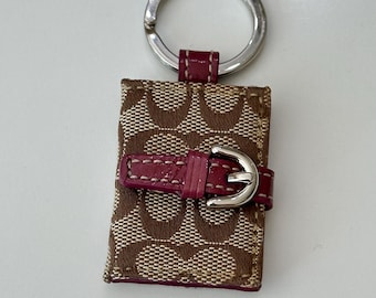 Coach Squeeze Key Case, Vintage Mahogany Brown Leather Key