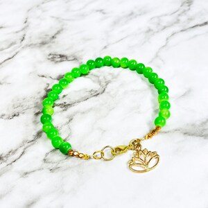 Beaded bracelet, green stone bracelet, beaded gemstone bracelet, gemstone bracelet, lotus charm, charm bracelet, yoga bracelet, lotus
