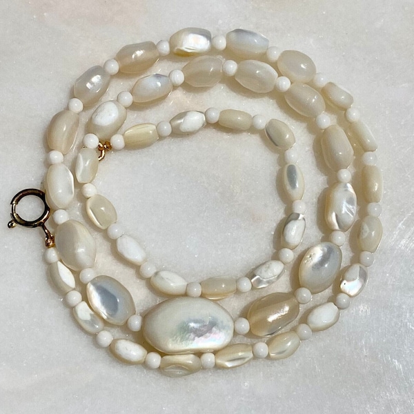 Vintage Ukranian Balamuti oval mother of pearl shell white coral beaded 23" necklace estate fine jewelry